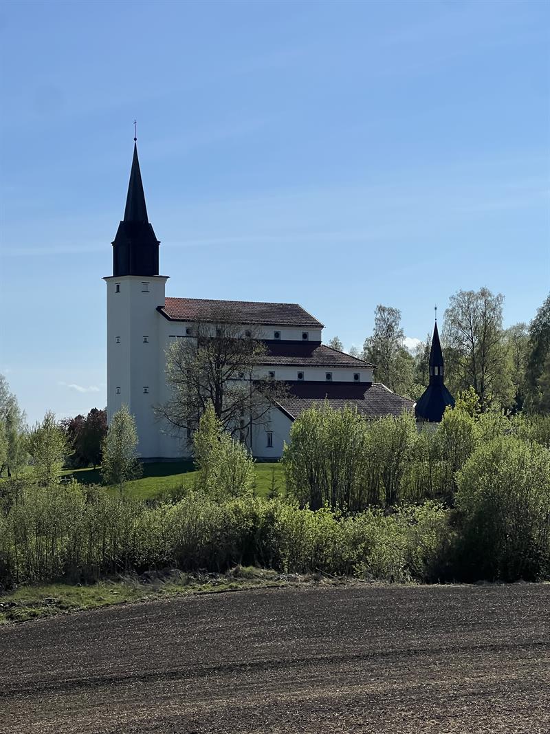 Plakat Åpen kirke/Snakkbar i Veldre