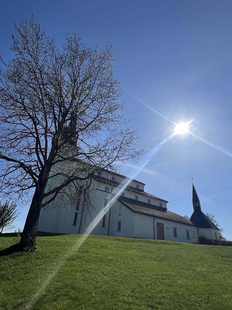 Plakat Åpen kirke med Pilegrimsmesse