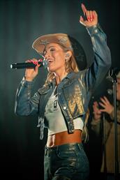 Carina Dahl// Tiurtelt