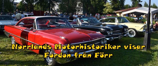 Norrlands motorhistoriker i parken.