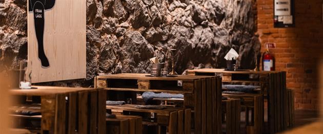 Oglamoröst bänkar, Ångbryggeriet