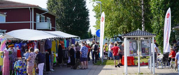 Marknad i Rosviks park