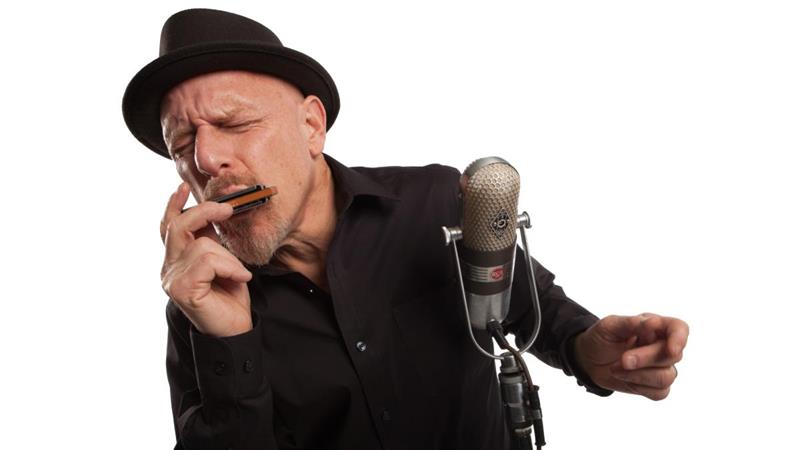 Plakat Kveldsblues med Tad Robinson lørdag 18. april. kl. 21.00