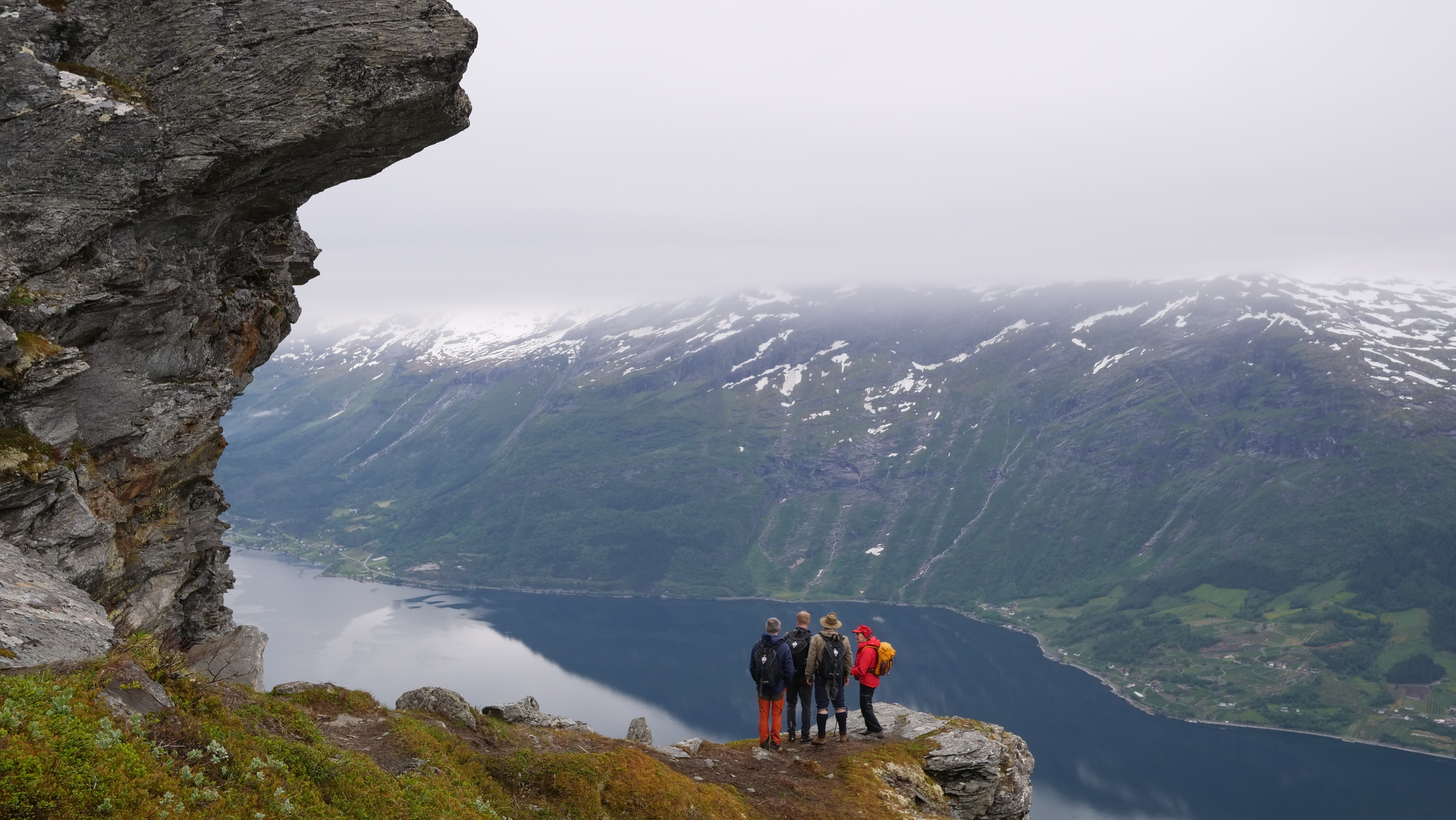 Sonja's panoramic hiking | Hiking | Kinsarvik | Norway