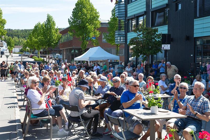 Plakat Sommerstart i Moelv sentrum