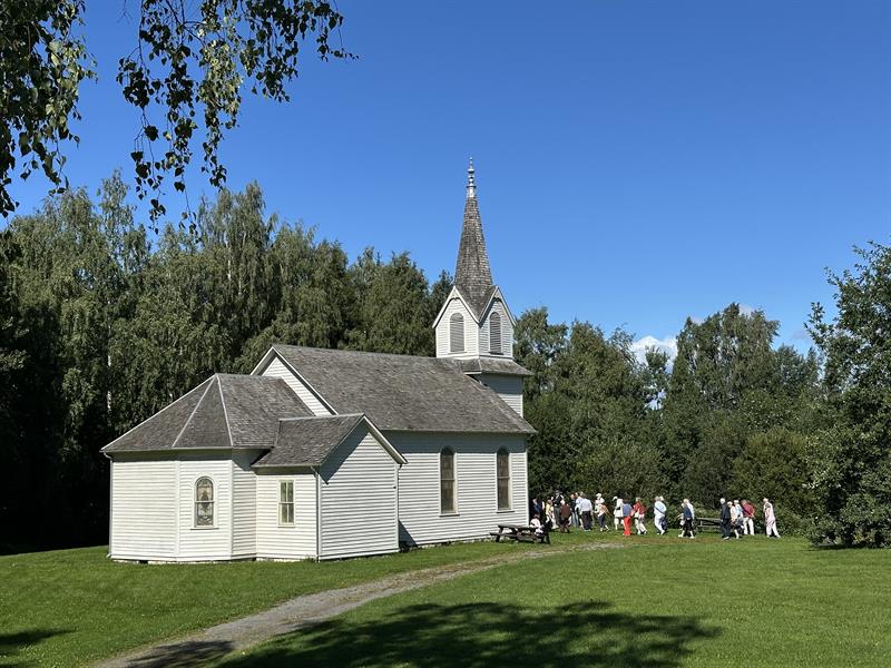 Plakat Utvandrerkirken er åpen