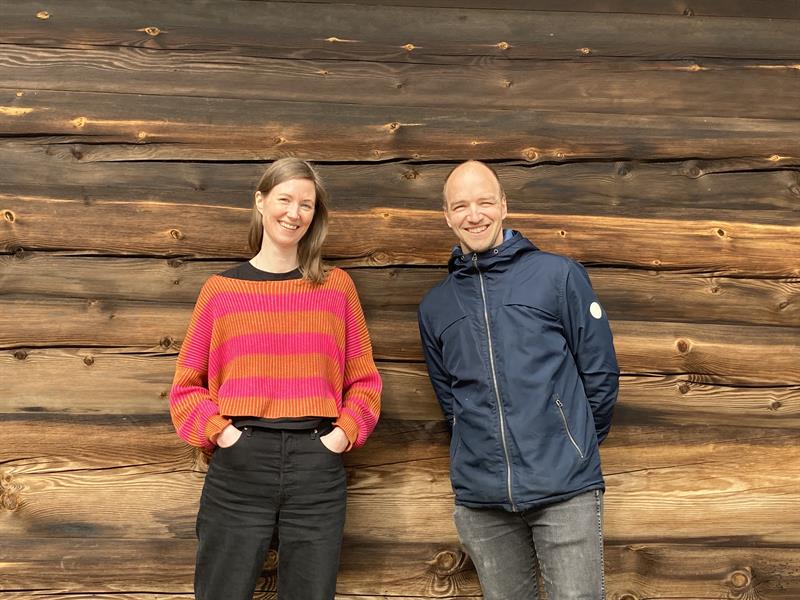 Konsert i Årestoga: «Hardingfela i Nord-Amerika» med Laura Ellestad og Ottar Kåsa - Vest-Telemark.no