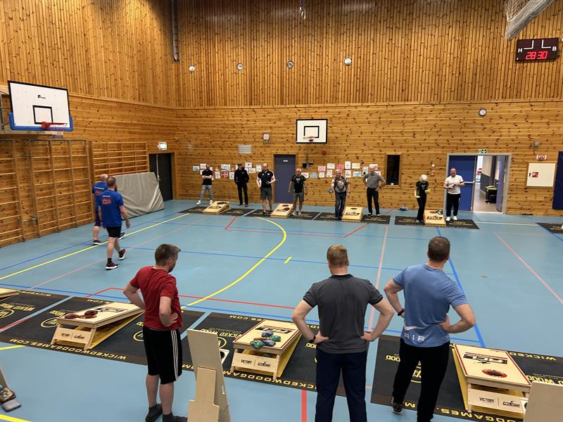 Plakat NM i cornhole