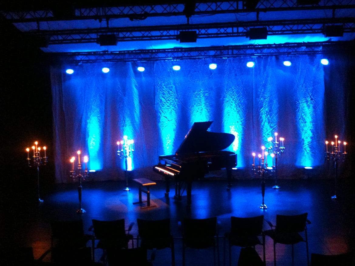 A piano at stage