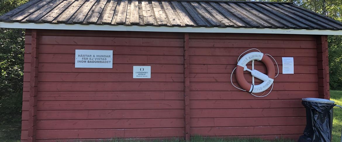 Harrträsket Changing Hut