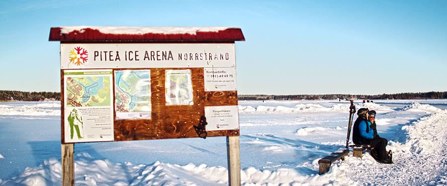 Skyltar på Ice arena