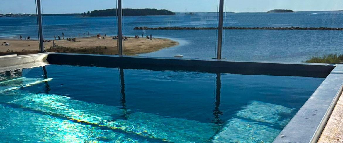 spafyren utepool uppe 1170x488