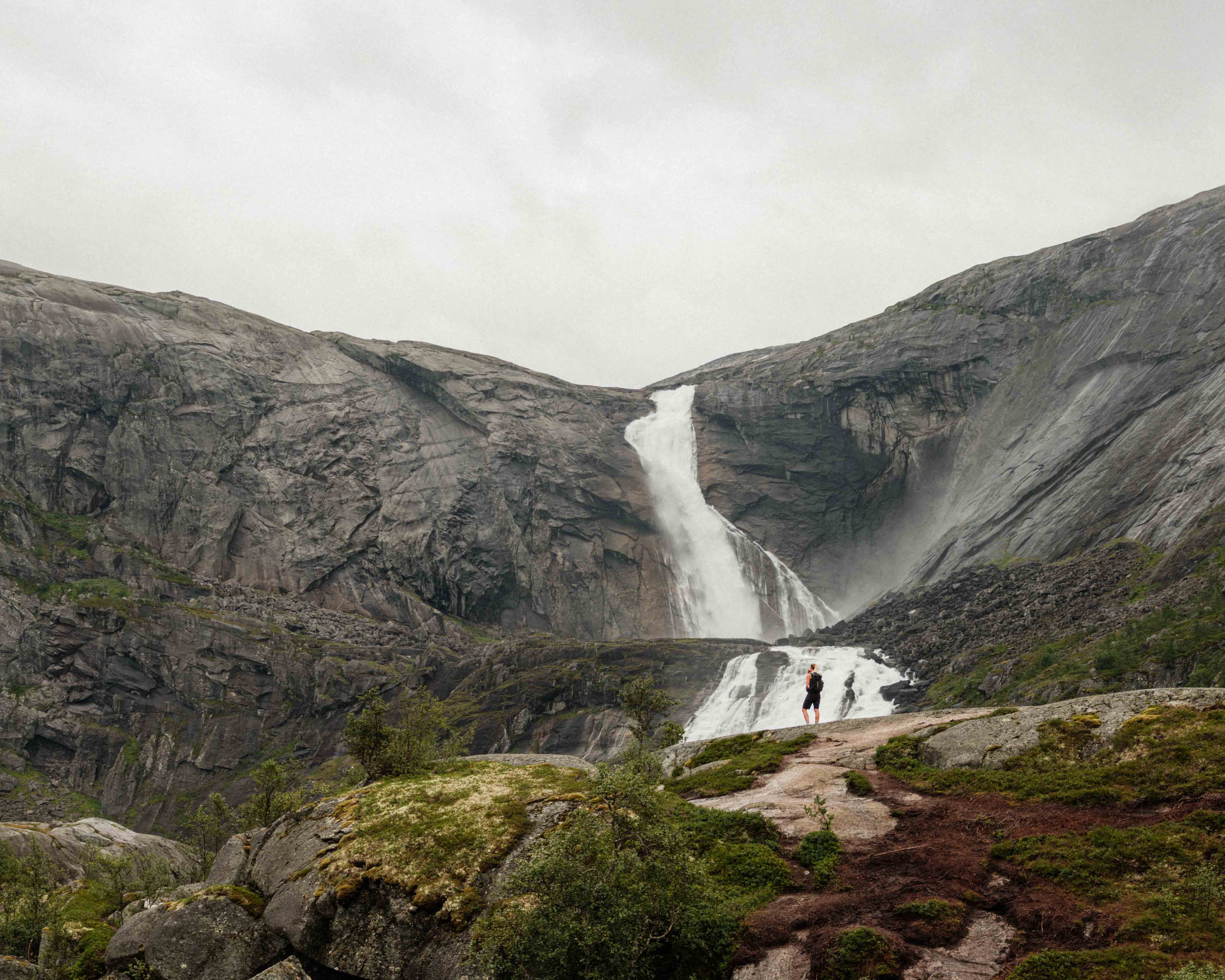 Vier fantastische Wasserfälle - Husedalen