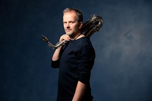Lars Lien med saksofonen