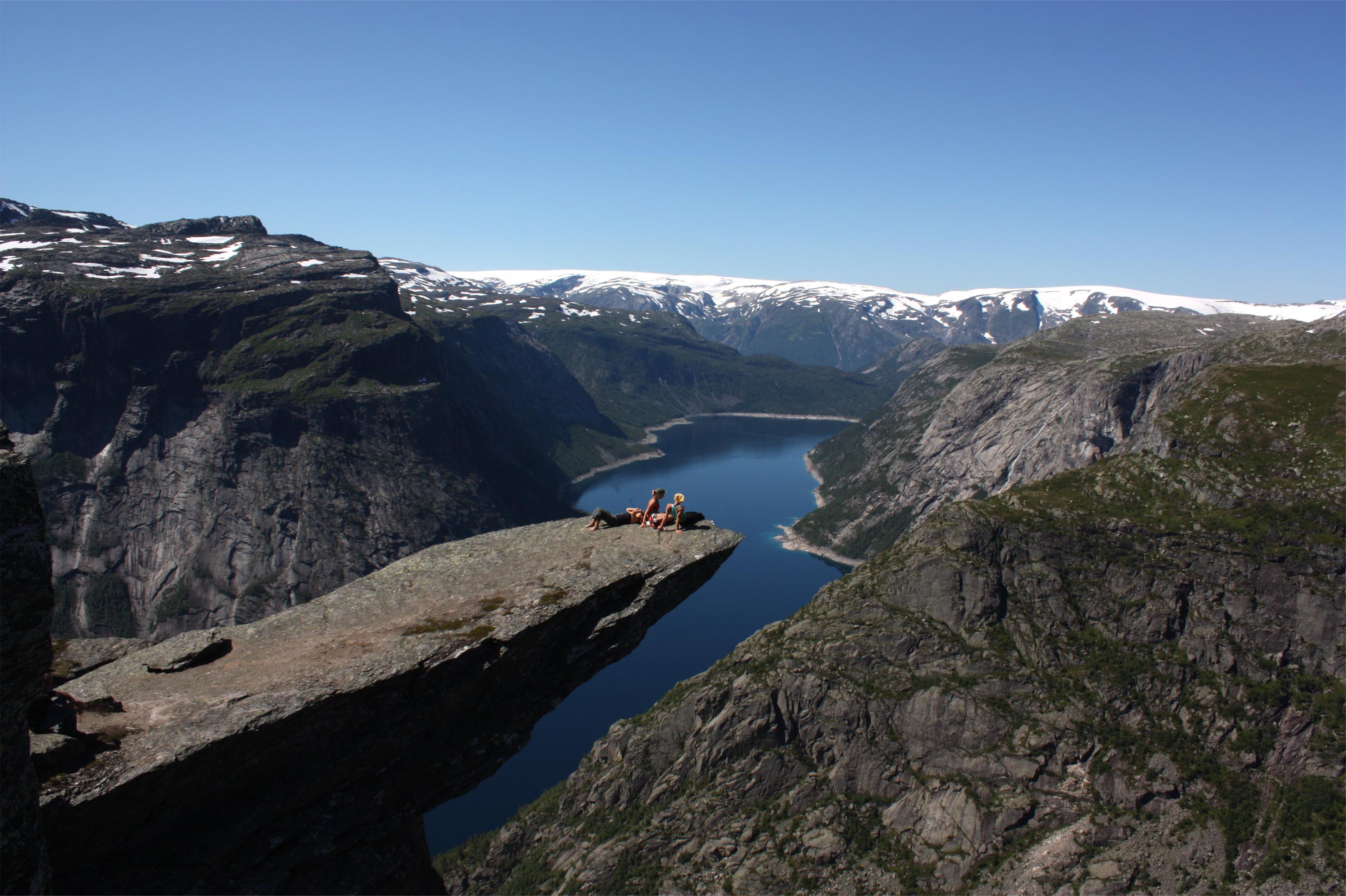 Wanderung mit führer nach Trolltunga