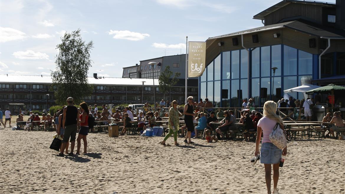 Beach Elof Café i bakgrund