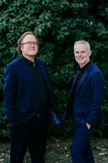 Tore Renberg & Christian Ihle Hadland – «Ein kveld i regi av kunstens intelligens»