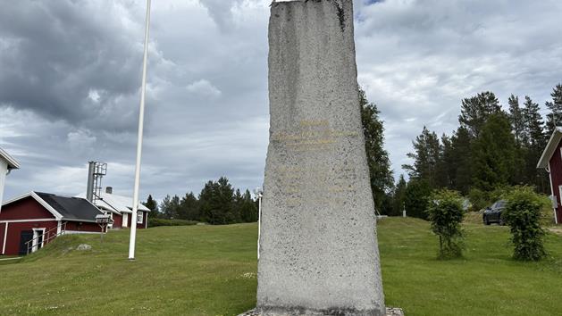 Biskopsstenen i Långnäs, Maria Jonsson