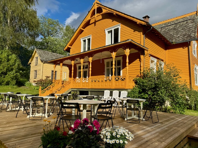 Utstilling Catharine Kølle og kafé i Holmen kulturpark