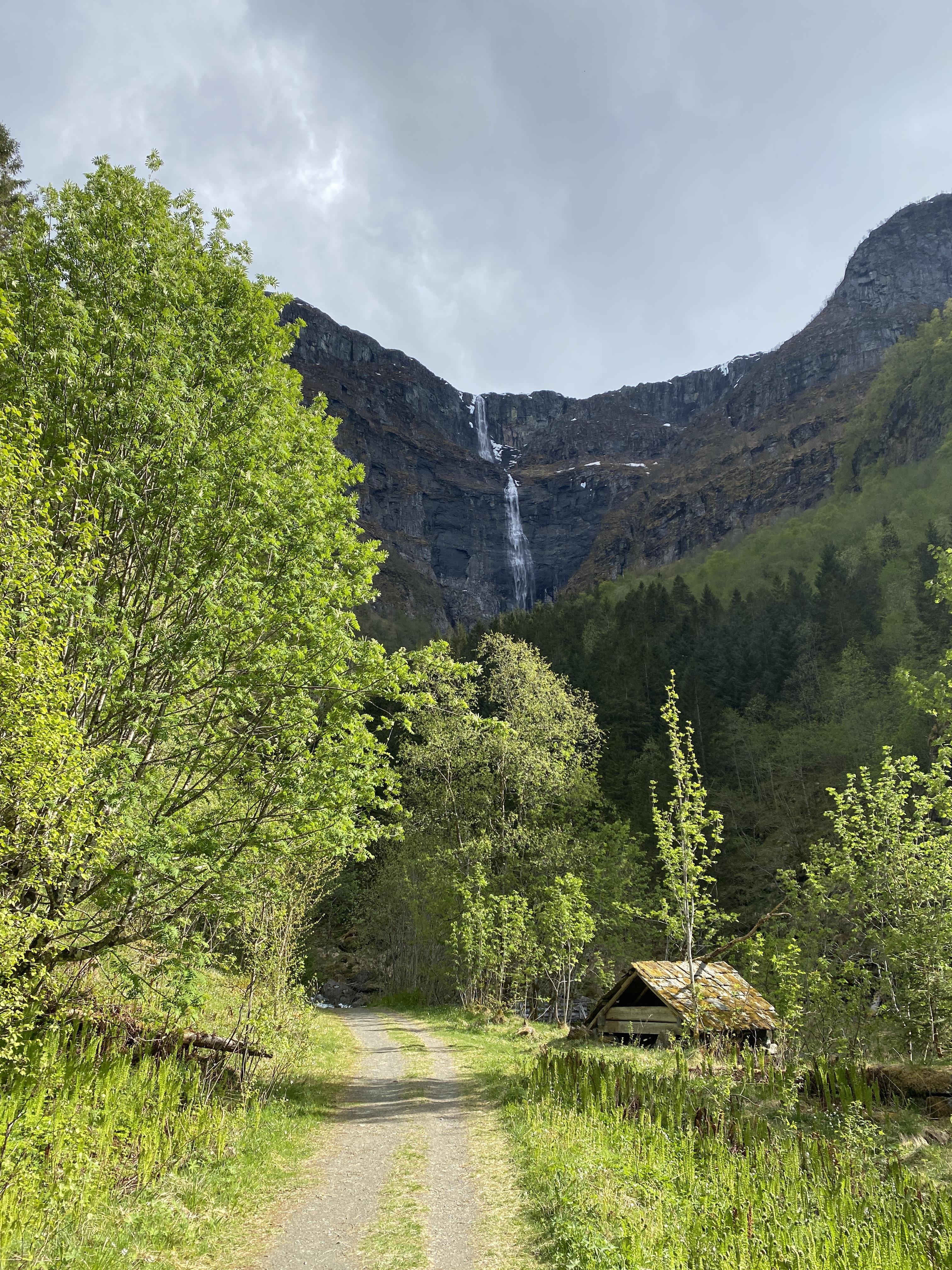 Elvedalen på Lofthus