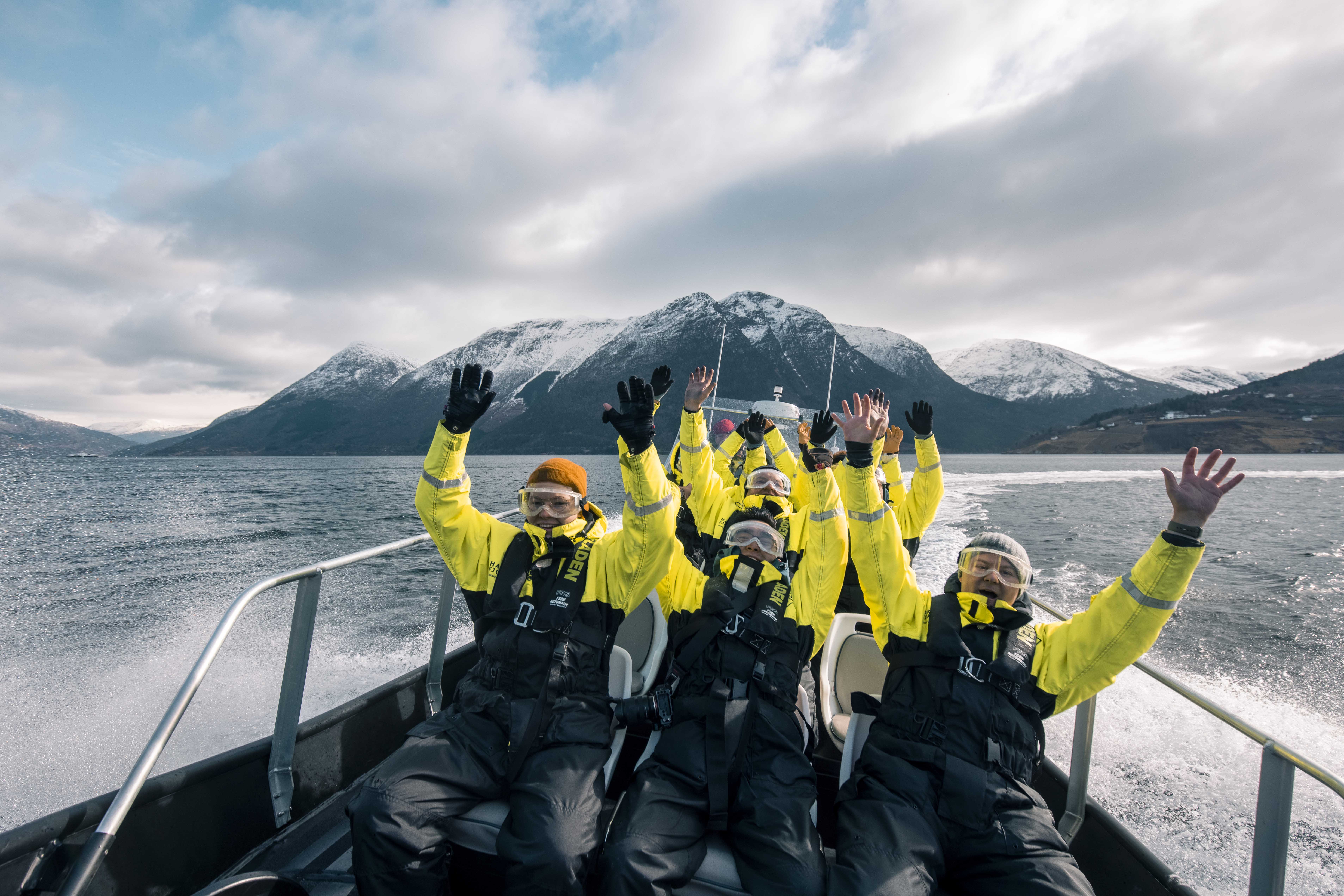 Opplevelseshelg i Hardangerfjorden med sidersmaking og rib-tur