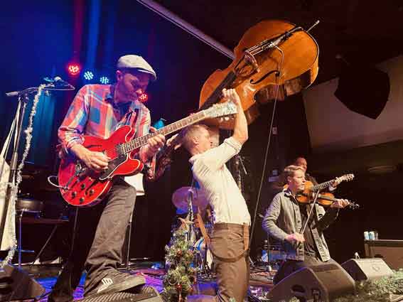 Kniv og Taffel - konsert