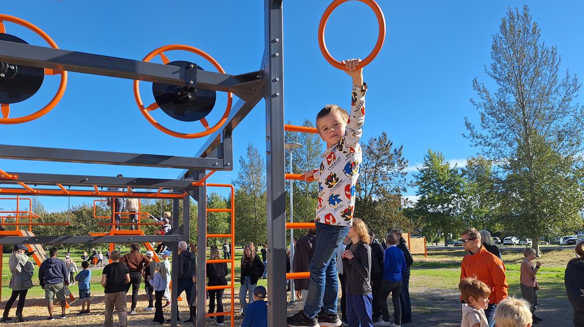 Noel Olofsson testar banan