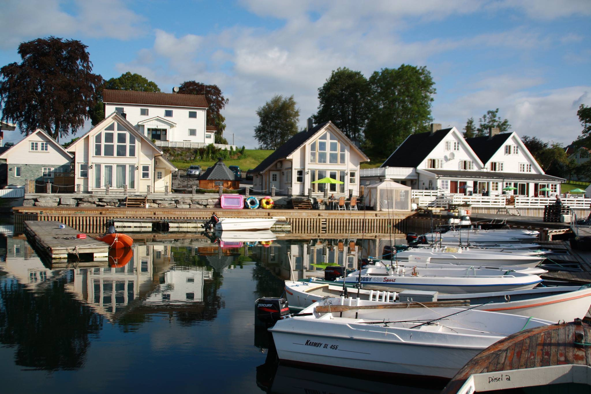 Sjo Holiday Houses