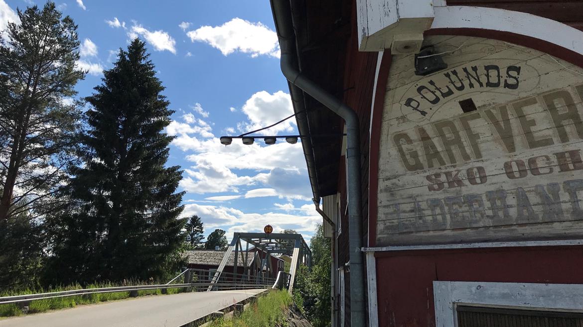 Sjulnäs garveri skylt