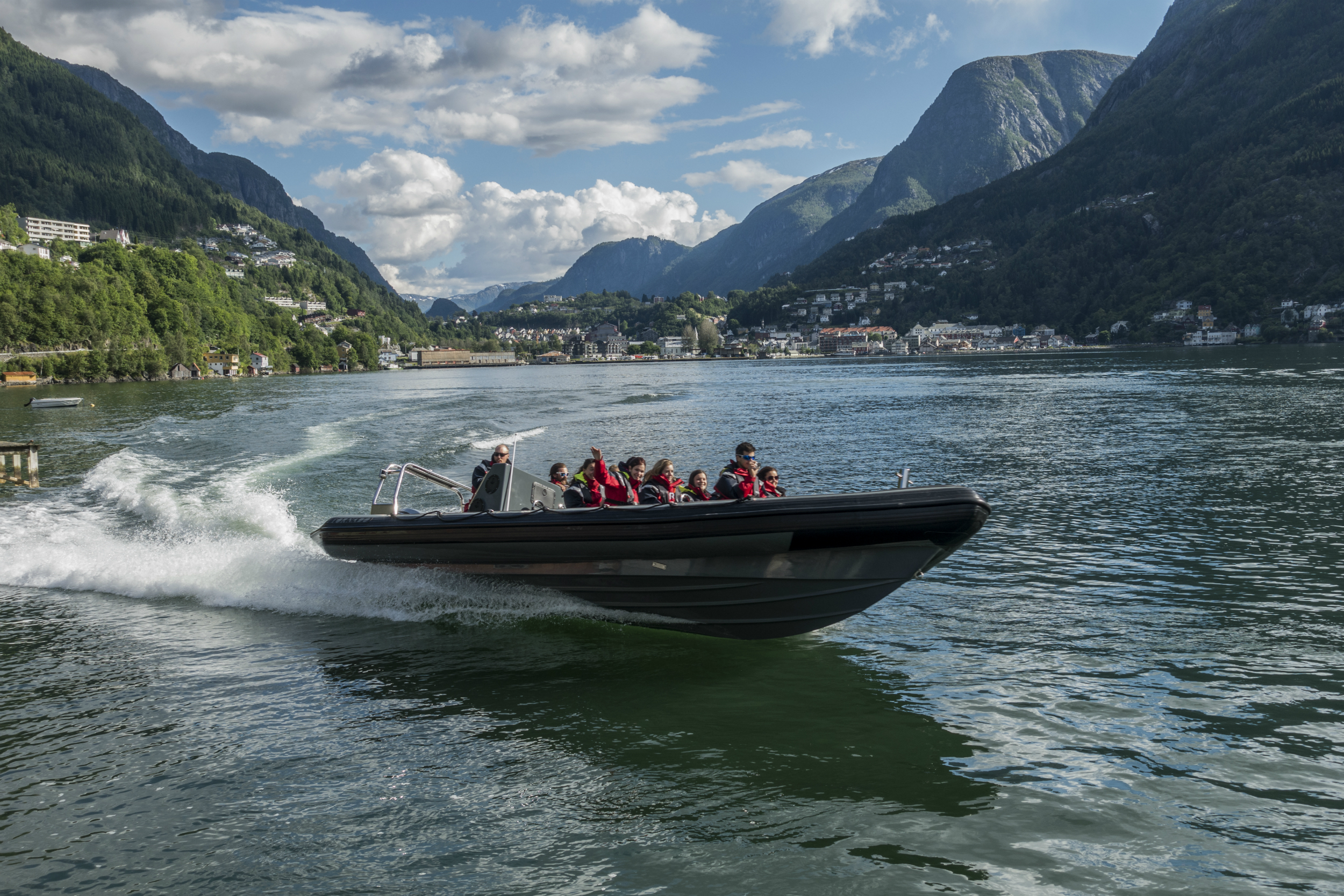 RIB Schnellboot Fjord Safari mit Cidre Probe - Trolltunga Active
