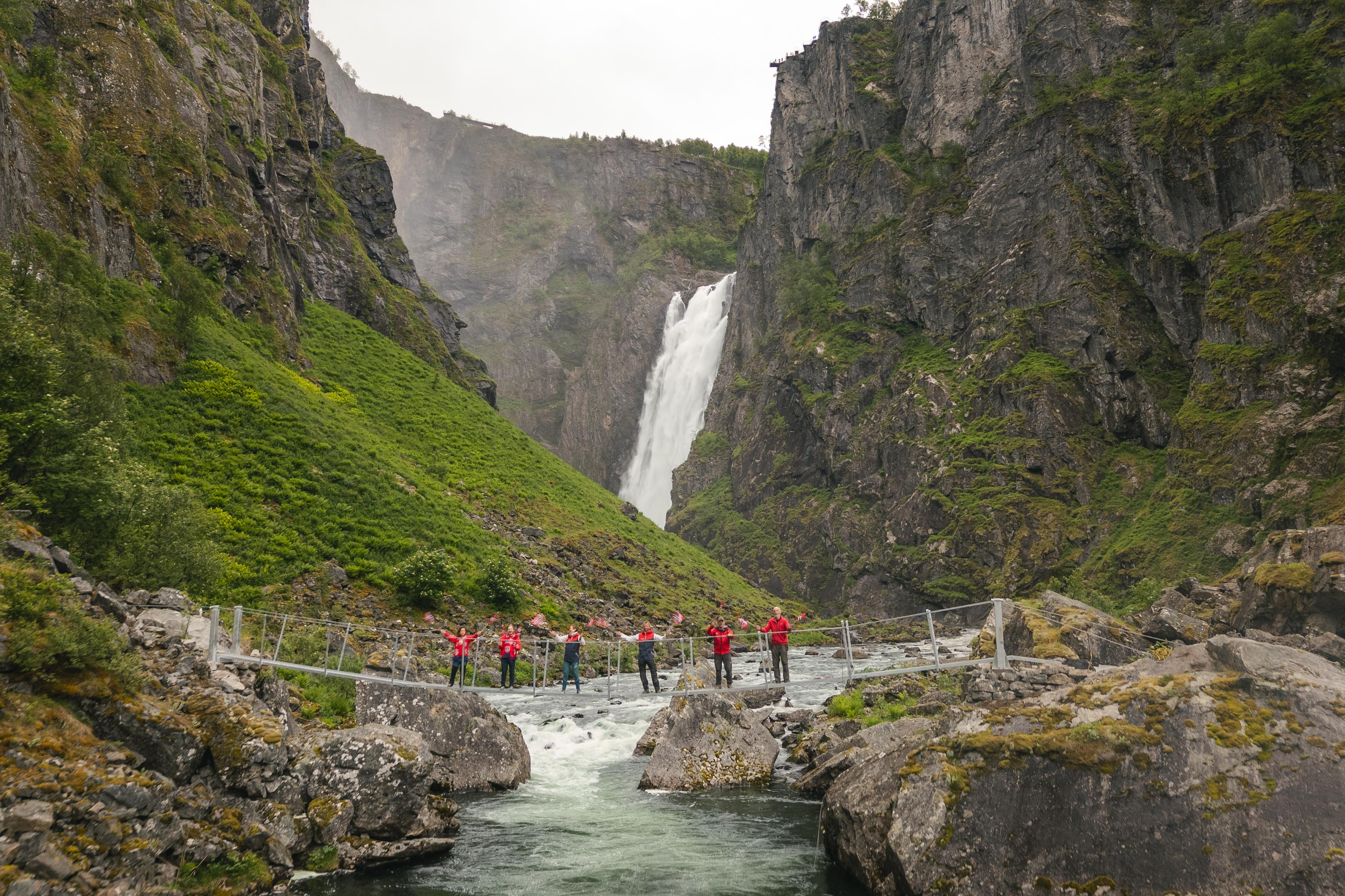 Fottur til botnen av Vøringsfossen
