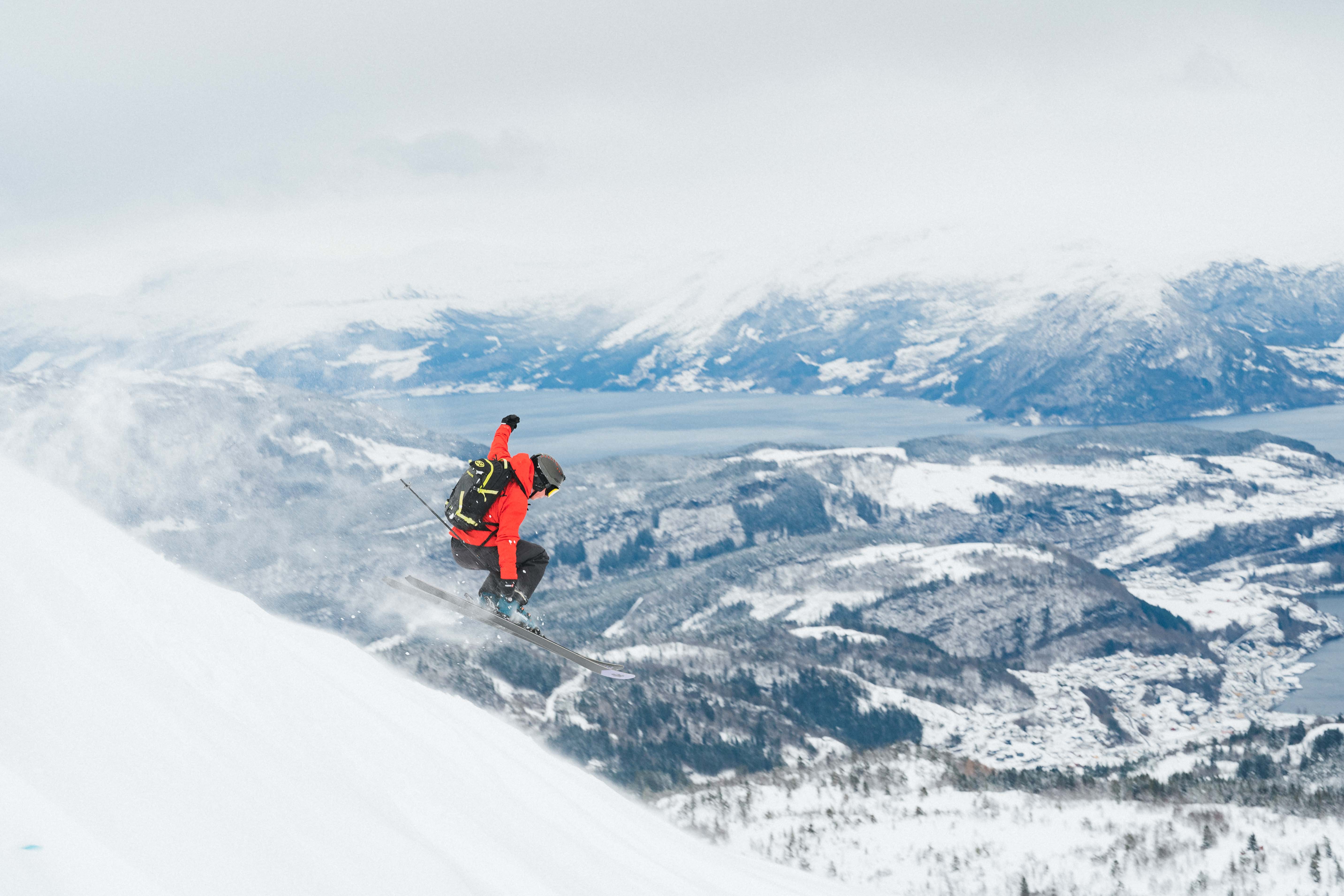 Topptur på ski med Hardangerfjord Adventure