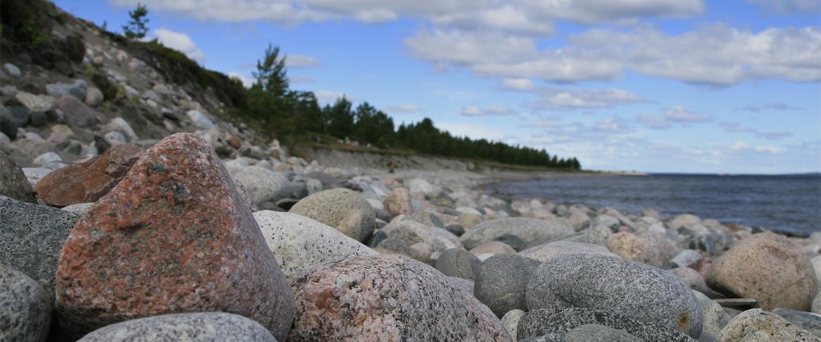 Stenskär stenstrand_SW2 1170x488
