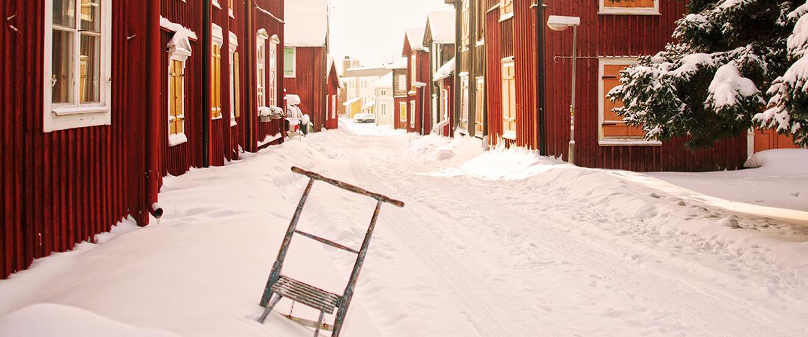 Öjeby kyrkby i vinterskrud