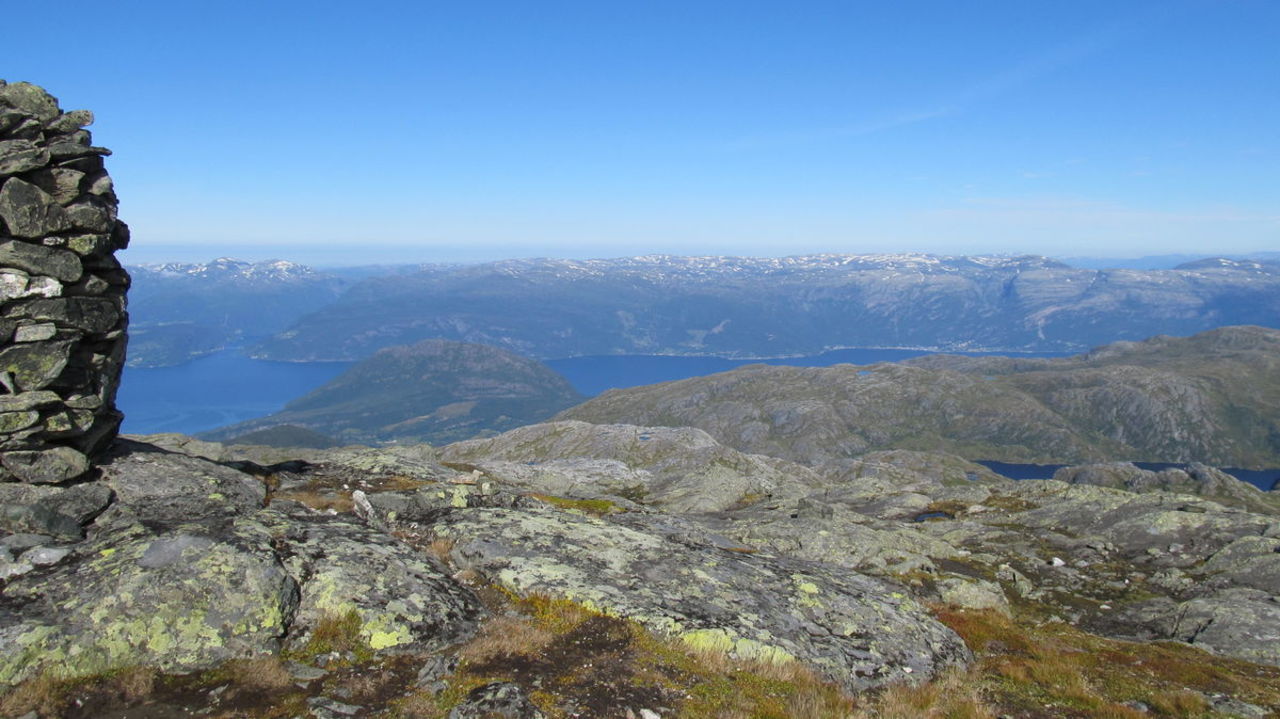 Botsvatnlia and Mt Jonstein